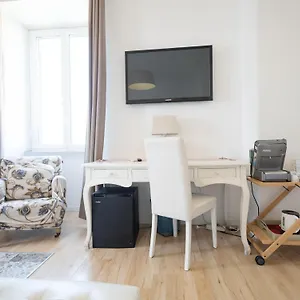 Romerooms Cola Di Rienzo Bed & Breakfast Rome